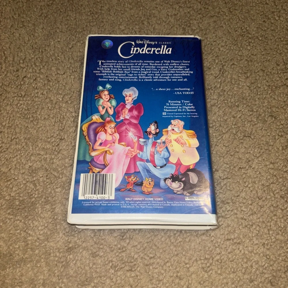 1988 RARE CINDERELLA VHS BLACK DIAMOND CLASSIC RED SIGNATURE